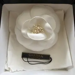 箱付 CHANEL カメリア コサージュ ブローチ ホワイト 卒業式 入学式