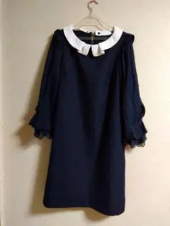 アクシーズファム　ネイビーライン入り袖がかわいいワンピース
