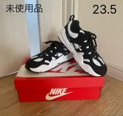 未使用品 NIKE W TECH HERA 23.5cmのサムネイル