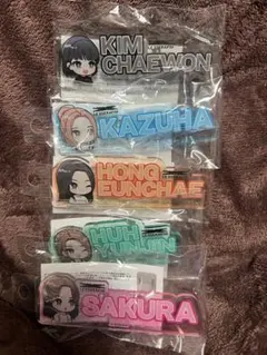 ルセラフィム　アクリルバッチとCD風アクリルチャームとクリアポーチ　豪華セット