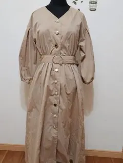 フリーSizeベージュ ロングワンピース 羽織　カラフルボタン