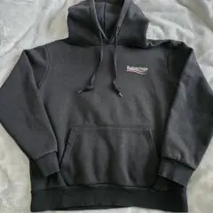 BALENCIAGA 入手困難 ロゴパーカーのサムネイル