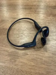 【ジャンク品】Shokz 骨伝導イヤホン 本体 専用ケース付きのサムネイル