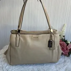 COACH トートバッグ　肩掛けショルダーバッグ　レザーバッグ