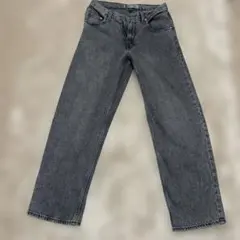 Levi’s ストレートデニム