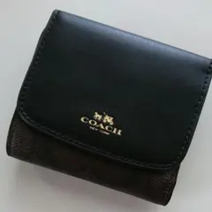 COACH コーチ 三つ折り財布のサムネイル