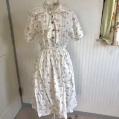 花柄ワンピース