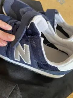 値下New Balance 373 ネイビー スニーカー キッズ　21センチ