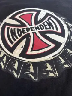 ⭐︎大人気！！⭐︎ INDEPENDENT ブラック Tシャツのサムネイル