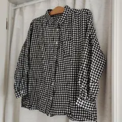 チェック柄長袖シャツ