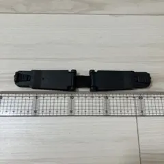 チャイルドシート　抜け出し防止　ベルト