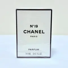 新品未開封　CHANEL シャネル N°19 パルファム 香水　14ml