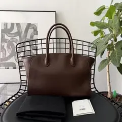 【みこりん・新品未使用】ザロウ　マルゴー12 ブラウン Amazon.co.jp: The Row ザロウ ソフト マルゴー 12 バッグ入手