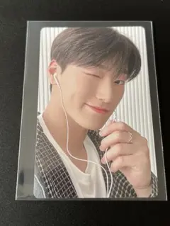 ATEEZ 2026 ファンミーティング ペンミ トレカ ON HAND] ATEEZ 2026 Season's Greetings Photocard ID Photo Postcard