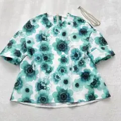 Ujoh フラワー柄　トップス　プルオーバー　花柄　ウジョー　上品のサムネイル