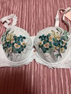 Item thumbnail for item f7141b1c-9159-41c0-8ae9-9e76ab7f9341