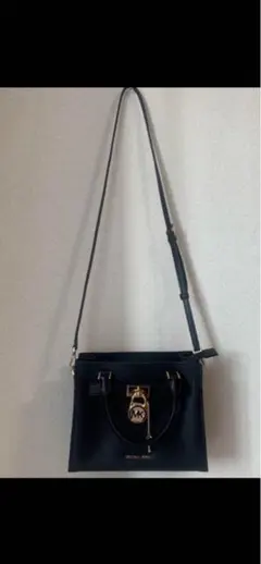 MICHAEL KORS ブラックハンドバッグ