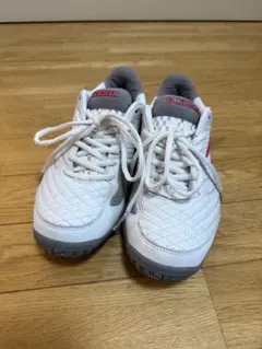 Diadora テニスシューズ 女性用 ホワイト