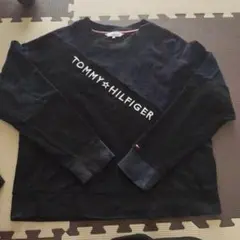 TOMMY HILFIGER トレーナー XS