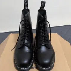 Dr. Martens 8ホール ブーツ ブラックのサムネイル