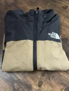 THE NORTH FACE キッズジップアップジャケット 黒とベージュ