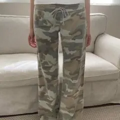 ブランディメルビル 迷彩柄ストレートパンツ - メルカリ