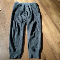 UNIQLO キッズ スリムフィットパンツ 140