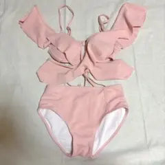 フリル付きピンクセパレート水着