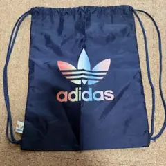 adidas ナップサック ネイビー グラデーションロゴ