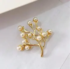 新品 ゴールドパールツリーブローチ