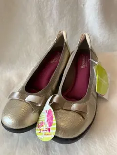 新品タグ付【アシックス】エアフィットプラスコンフォート23.5㎝ 右足内側亀裂有