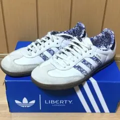 adidasサンバリバティ23センチ