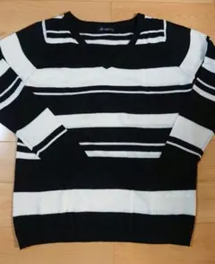 Vネック　ボーダーセーター