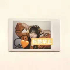 川本笑瑠　見返り美人タペストリー　サイン入り CUTIE STREET 川本笑瑠 サイン - メルカリ