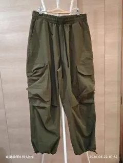 裾ドローコード カーゴパンツ パラシュートパンツ カーキ ウエストゴム