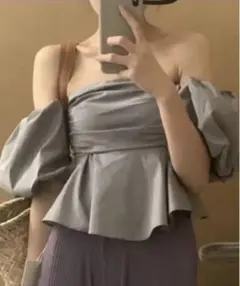 オフショルダー トップス パフスリーブ