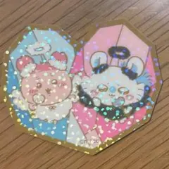 ちいかわ　キラキラダイカットステッカー付きグミ　古本屋　カニちゃん　モモンガ