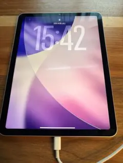 Apple iPad Air シルバー 10.9インチ 本体