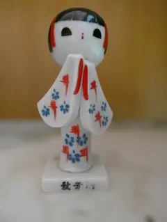 雪の詩/村上けん一作/コロリンこけし/木製こけし/創作こけし - メルカリ