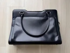 ビジネスバッグ　黒　レディース