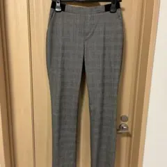 UNIQLOグレー系チェック スリムフィットパンツ　Sサイズ
