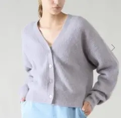 TIARA 片畦Vネックカーディガン　定価26400円