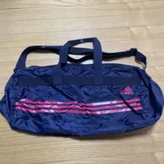 adidas ボストンバッグ ネイビー/レッド - メルカリ