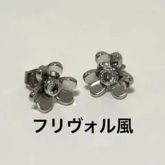 フラワーモチーフ　ピアス