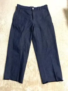 Levi's STA-PREST クロップドパンツ ネイビー　w29のサムネイル