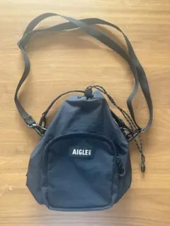 AIGLE 黒 ショルダーバッグ メッシュポケット付き