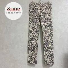 アンドバイピンキー&ダイアン　スキニーパンツ　ストレッチ　総柄　花柄　ローライズのサムネイル