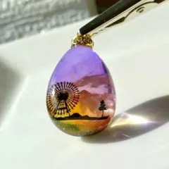 レジンネックレス　夕暮れの観覧車