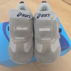 ASICSスニーカー　１本ベルト　18センチ