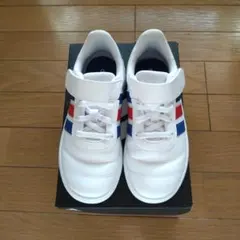 Item thumbnail for item 28b499d7-f0b5-46c1-a839-d5876ca530b3